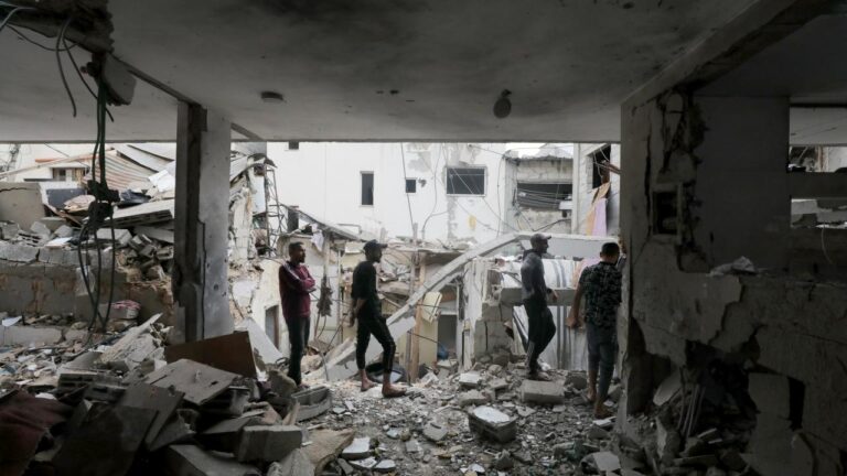 İsrail’in Gazze’nin kuzeyine yönelik saldırılarında son 60 günde 3 bin 700 kişi öldü ya da kayboldu.