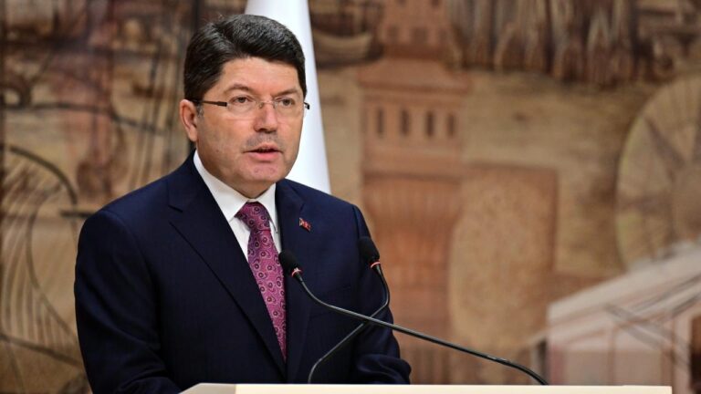 Soruşturmalar üzerinden dezenformasyon yapılmasını doğru bulmuyoruz