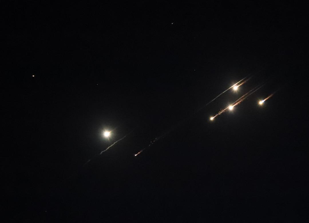 AA-20250613-38270687-38270679