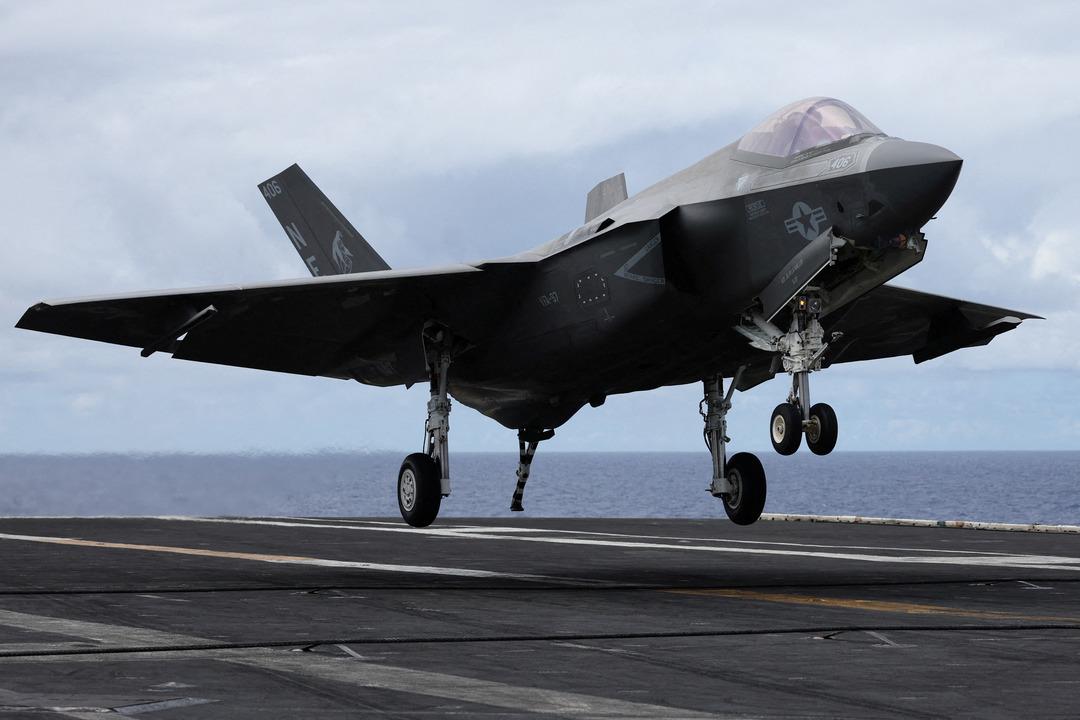 2025-06-10T161858Z_980042269_RC2OY8A2ECL7_RTMADP_3_CANADA-DEFENSSANSE